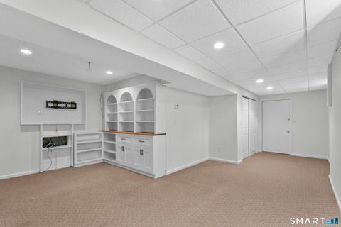 Tiny photo for 30 Osborne Place, Fairfield, CT 06890 (MLS # 24151438)