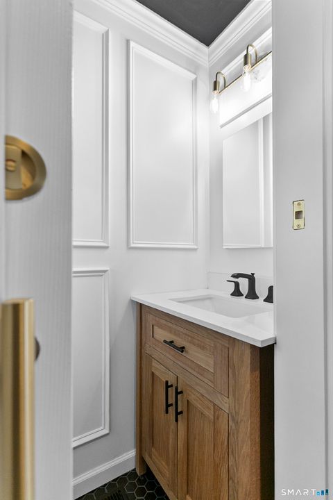 Tiny photo for 30 Osborne Place, Fairfield, CT 06890 (MLS # 24151438)