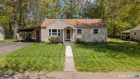 Photo of 4 Mayfair Road, Bloomfield, CT 06002 (MLS # 24173692)