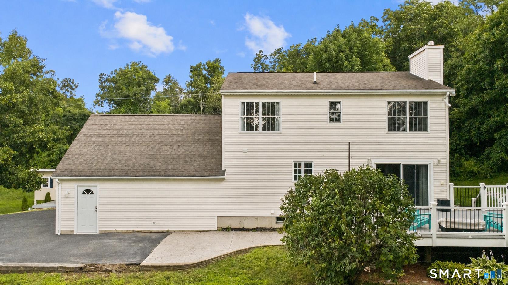 11 Huntington Drive