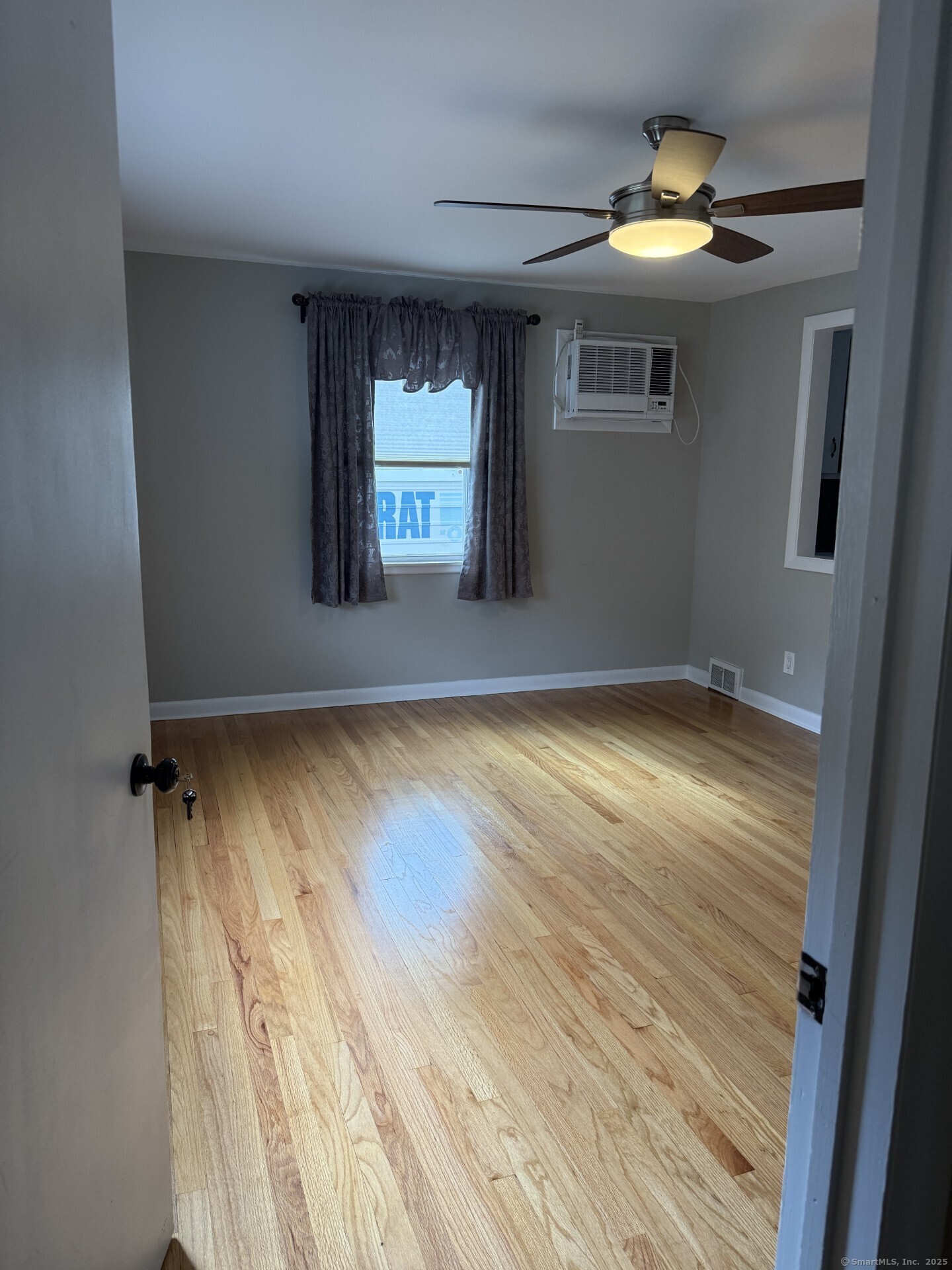 21 Mettler Street