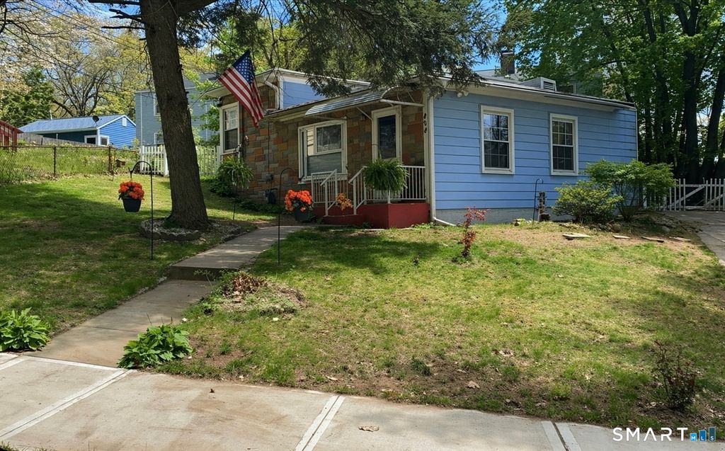 Photo of 141 Mountain Road, New Haven, CT 06515 (MLS # 24168156)