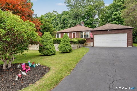 Tiny photo for 10 Paulina Place, Trumbull, CT 06611 (MLS # 24190485)