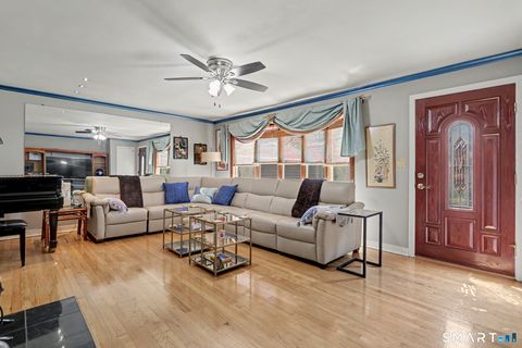 Tiny photo for 10 Paulina Place, Trumbull, CT 06611 (MLS # 24190485)