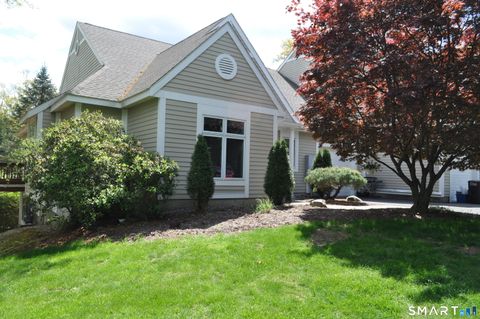 Photo of 9 Centerbrook Court #9, Avon, CT 06001 (MLS # 24173994)