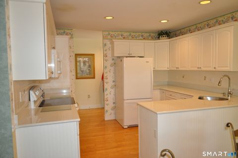 Tiny photo for 9 Centerbrook Court #9, Avon, CT 06001 (MLS # 24173994)