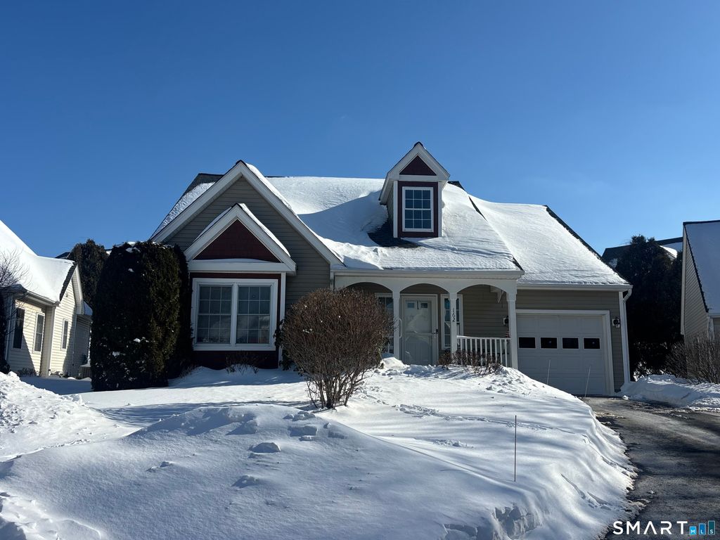 Photo of 162 Thistle Pond Drive #162, Bloomfield, CT 06002 (MLS # 24151340)