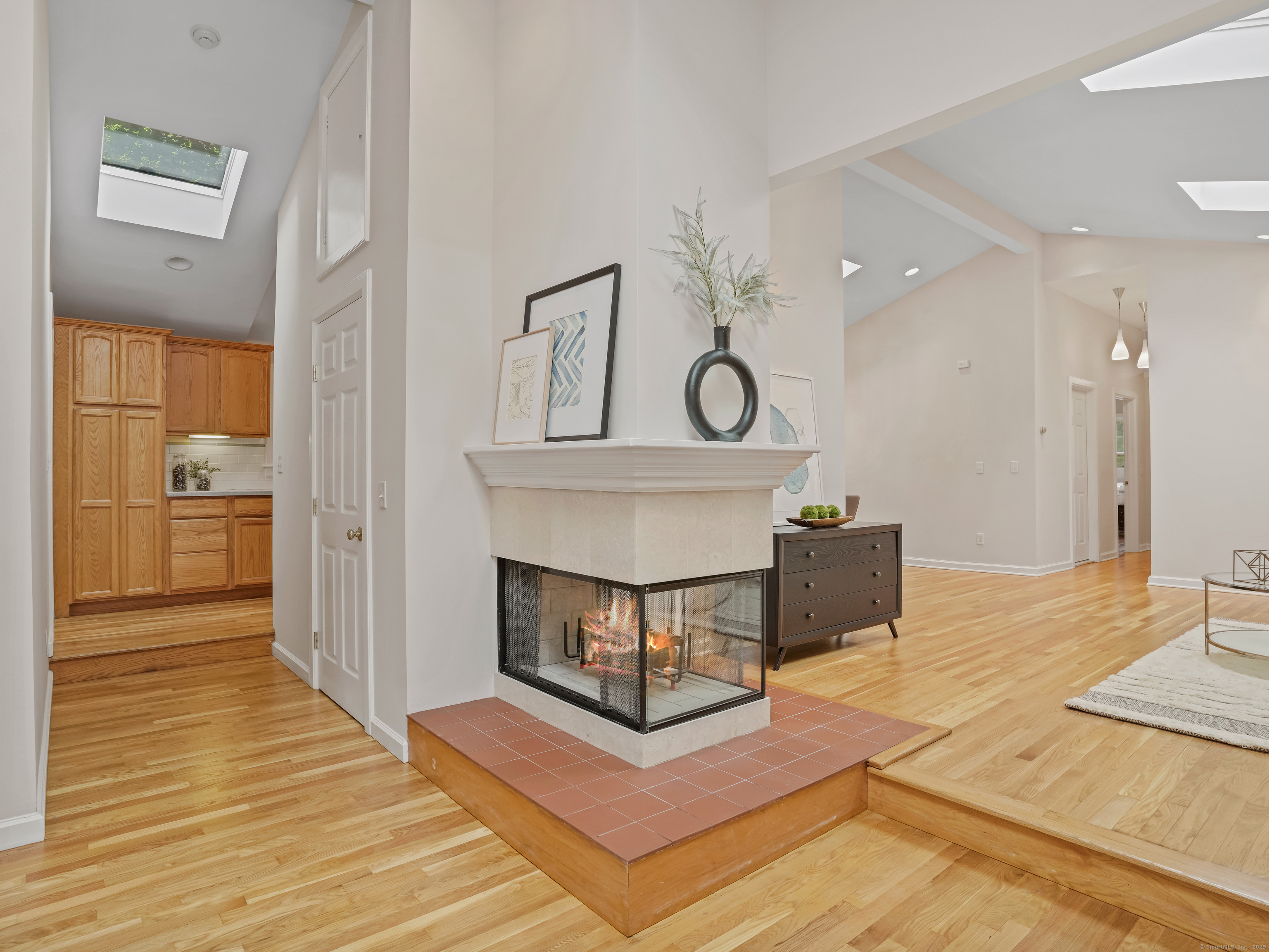 8 Argentine Way, Norwalk, Connecticut image 13