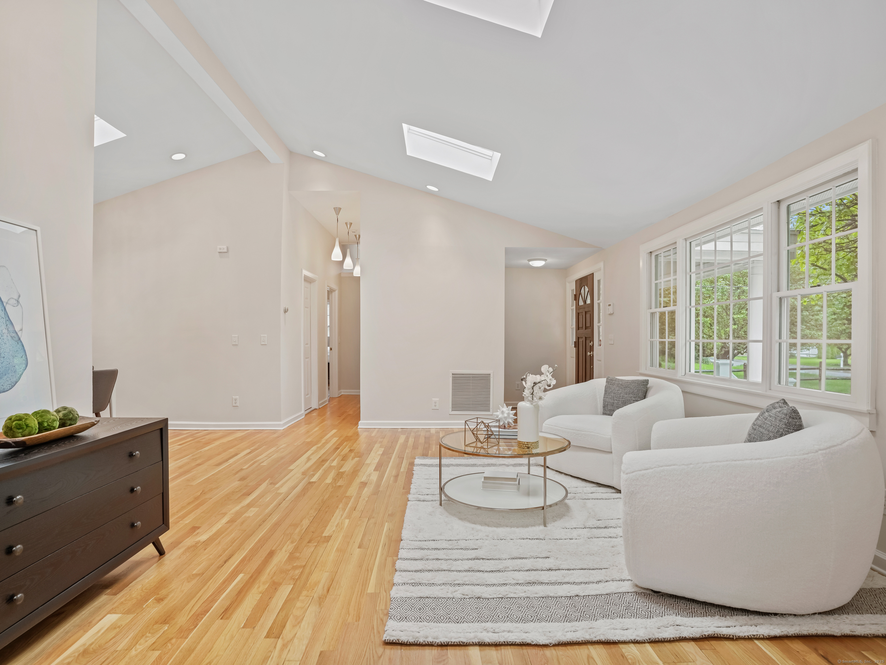 8 Argentine Way, Norwalk, Connecticut image 4