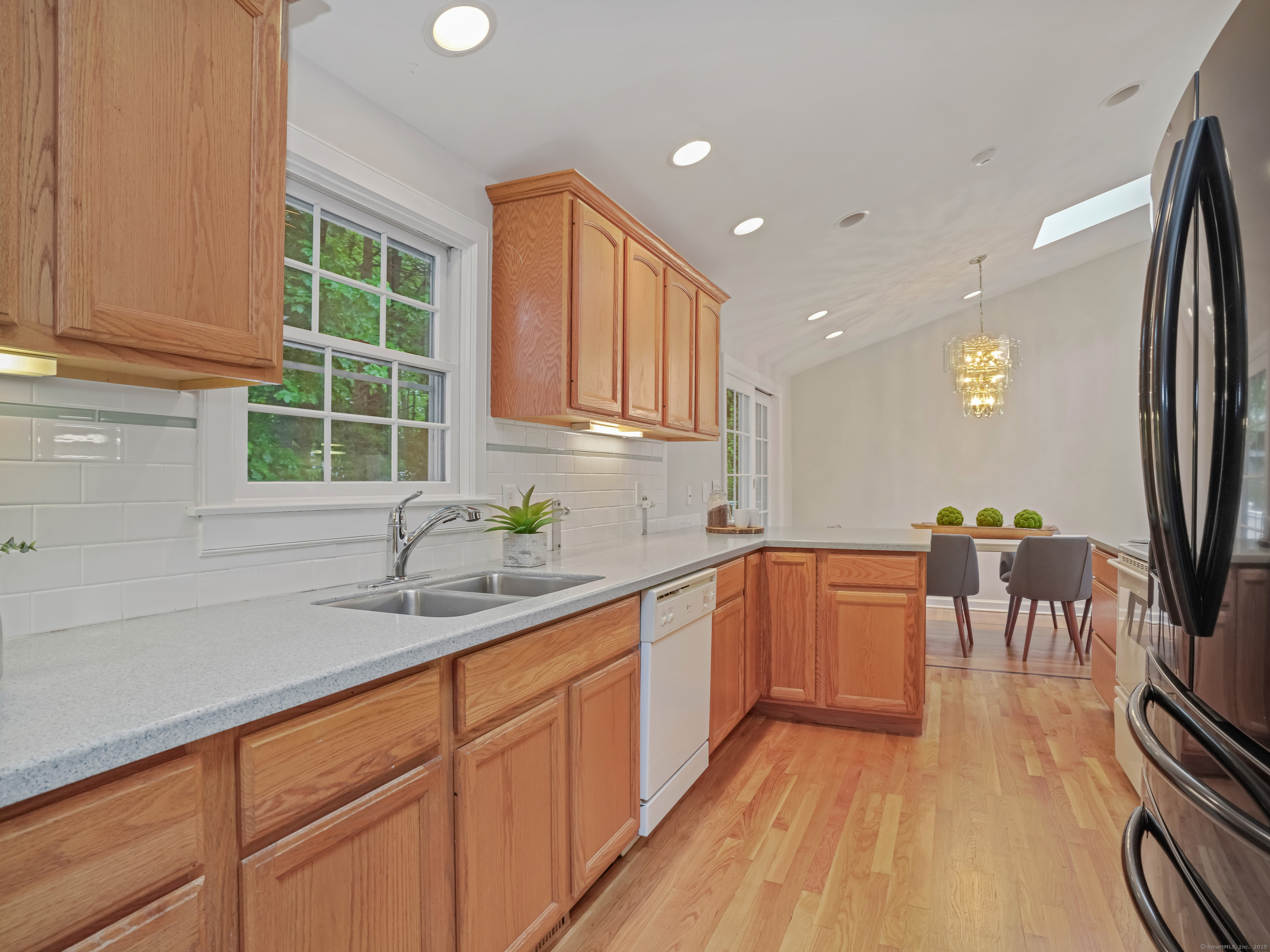 8 Argentine Way, Norwalk, Connecticut image 15