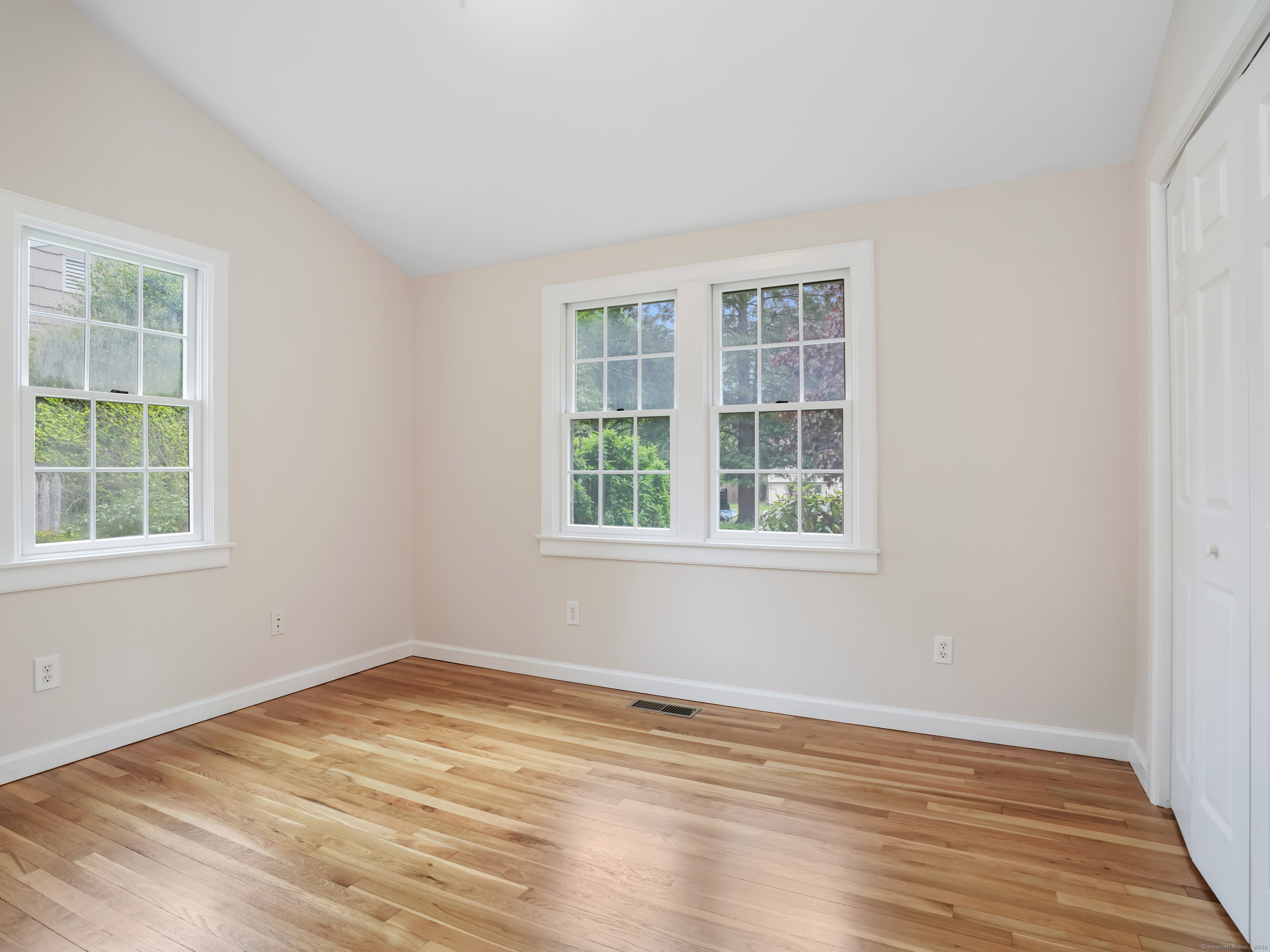 8 Argentine Way, Norwalk, Connecticut image 23