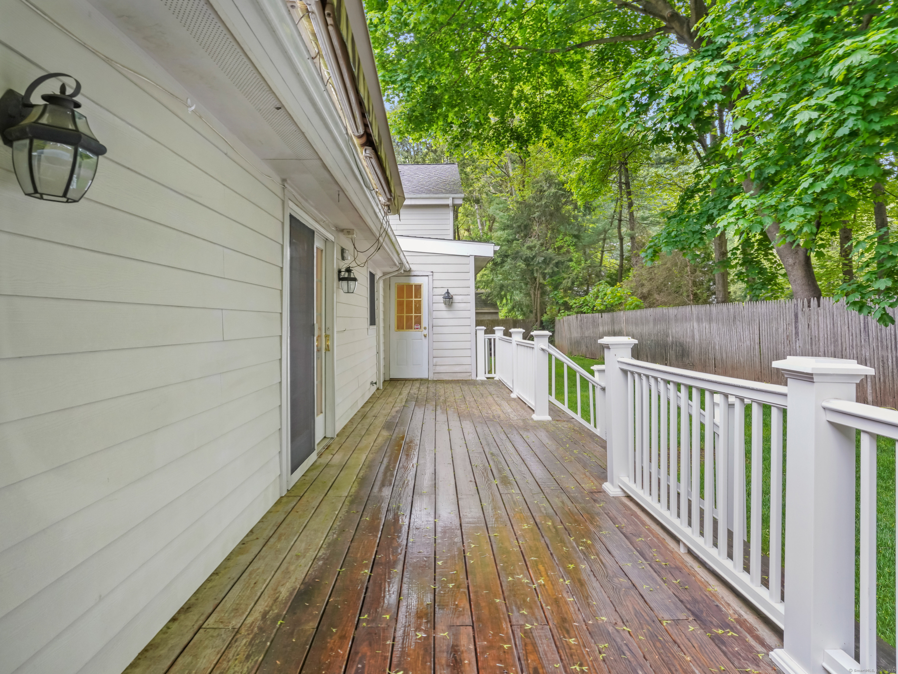 8 Argentine Way, Norwalk, Connecticut image 35
