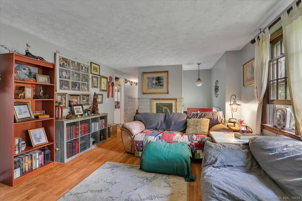 25 Ridgewood Road