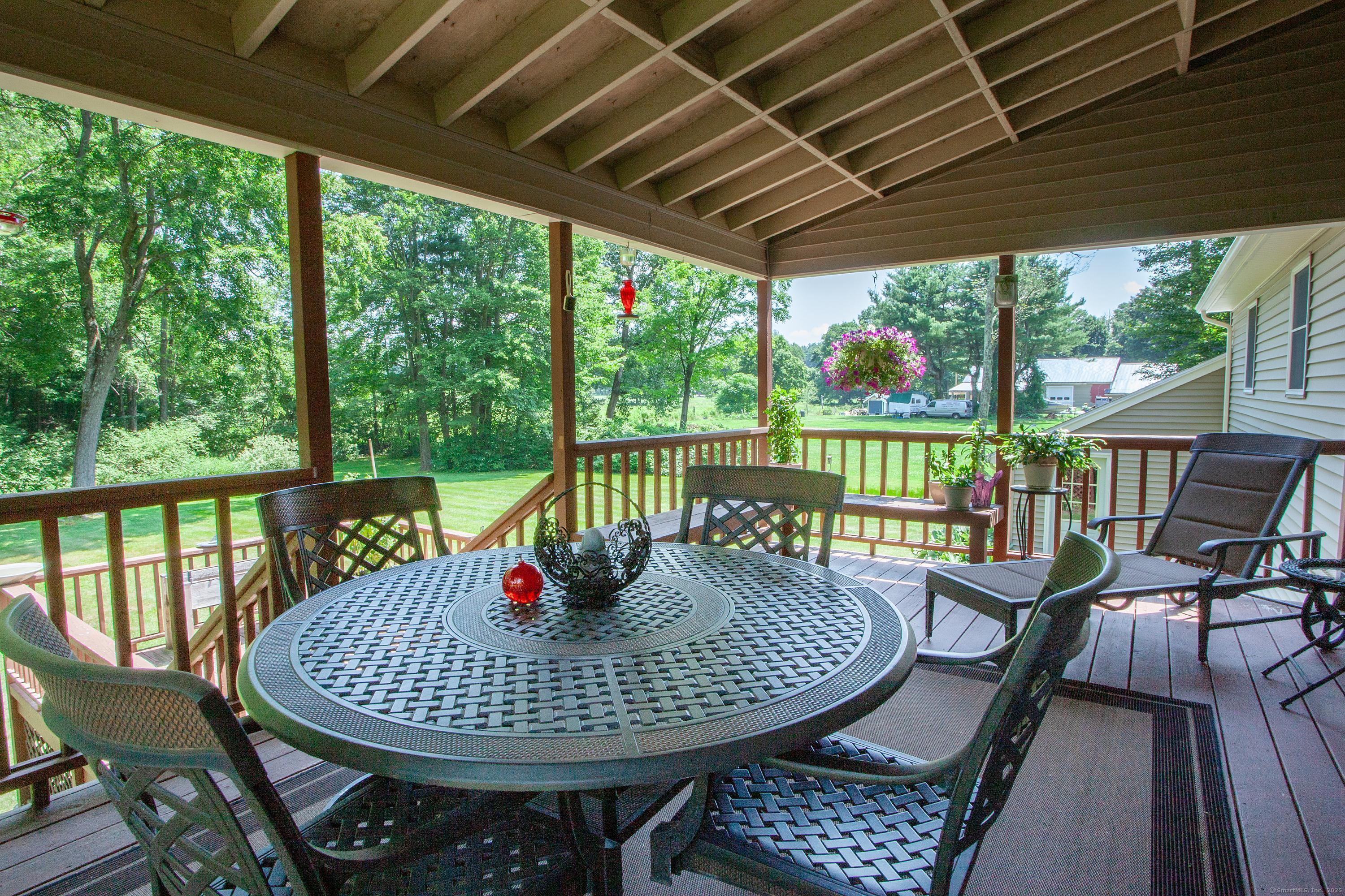 Granby, Connecticut 06035, United States, 3 Bedrooms Bedrooms, ,1 BathroomBathrooms,Residential,Pending,175388