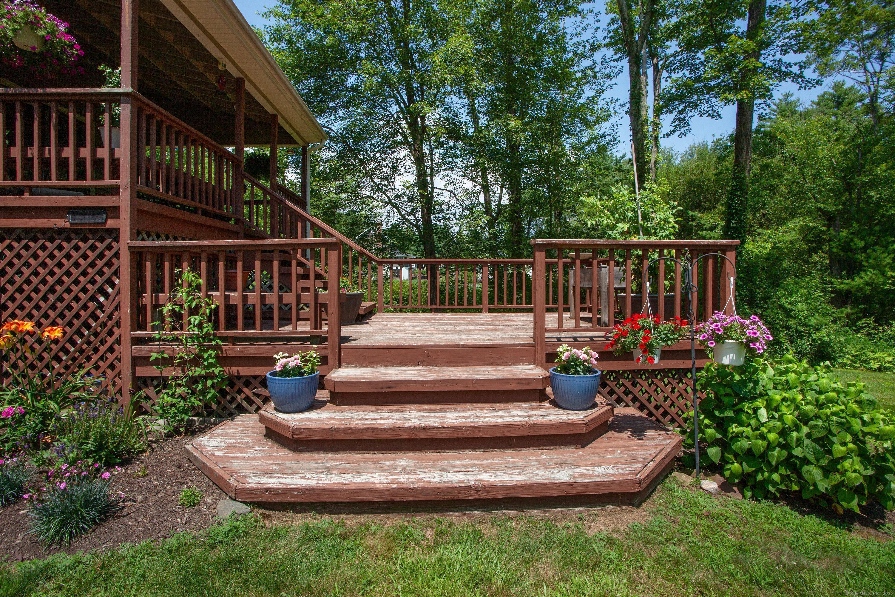 Granby, Connecticut 06035, United States, 3 Bedrooms Bedrooms, ,1 BathroomBathrooms,Residential,Pending,175388