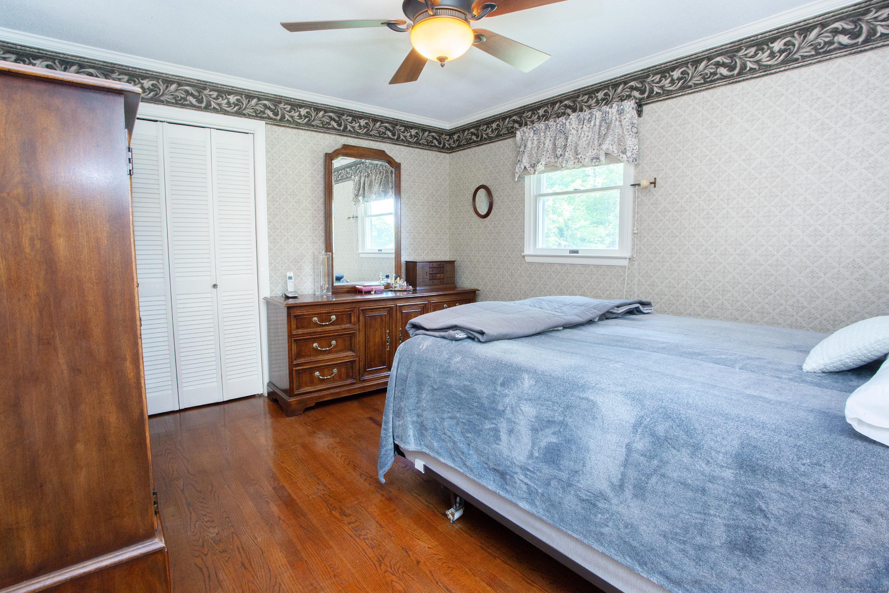 Granby, Connecticut 06035, United States, 3 Bedrooms Bedrooms, ,1 BathroomBathrooms,Residential,Pending,175388