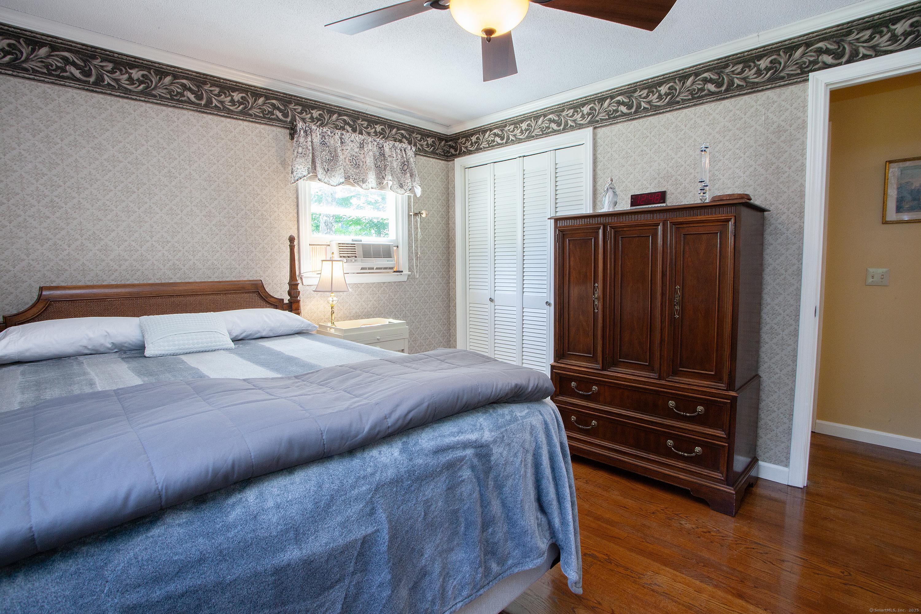 Granby, Connecticut 06035, United States, 3 Bedrooms Bedrooms, ,1 BathroomBathrooms,Residential,Pending,175388