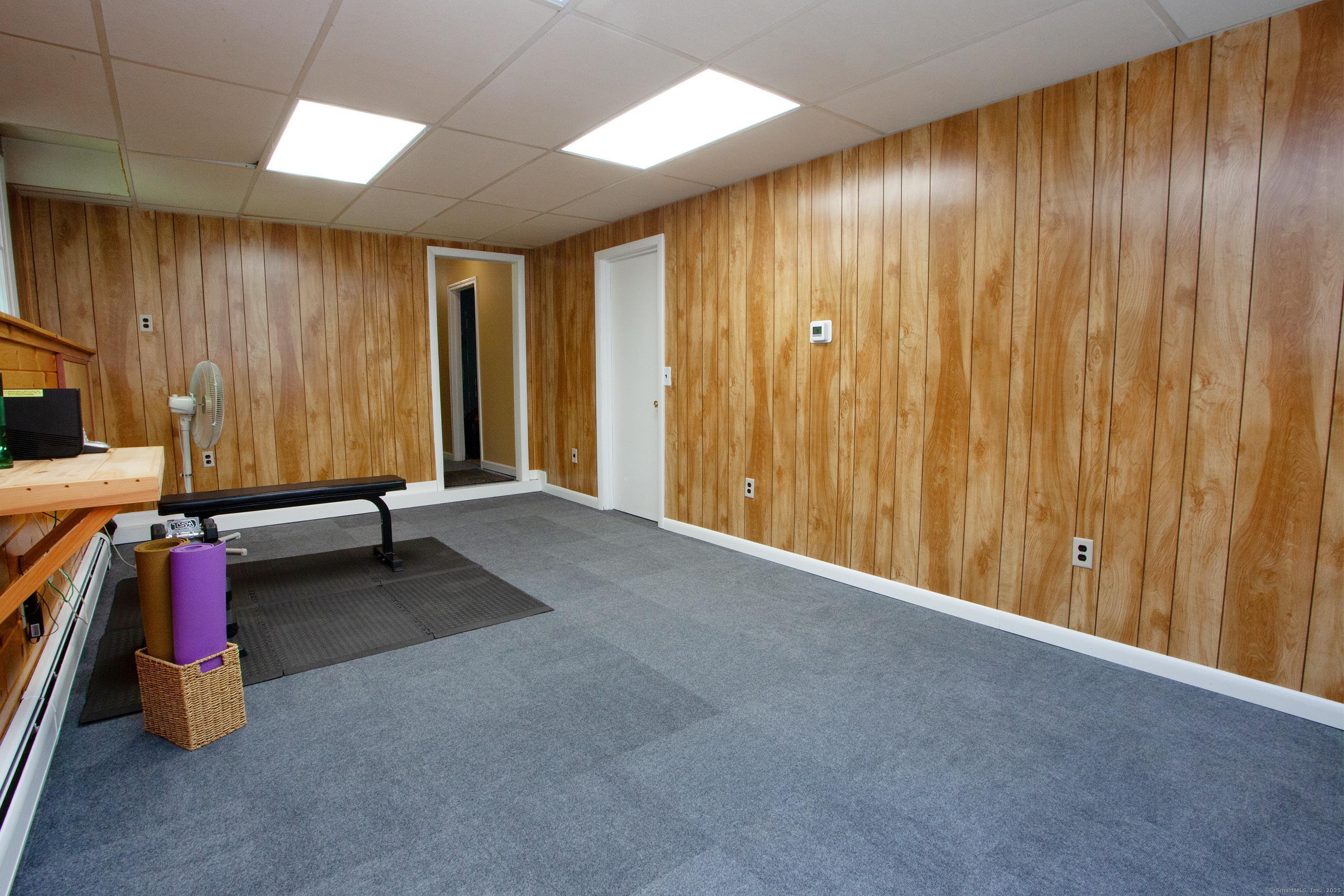 Granby, Connecticut 06035, United States, 3 Bedrooms Bedrooms, ,1 BathroomBathrooms,Residential,Pending,175388