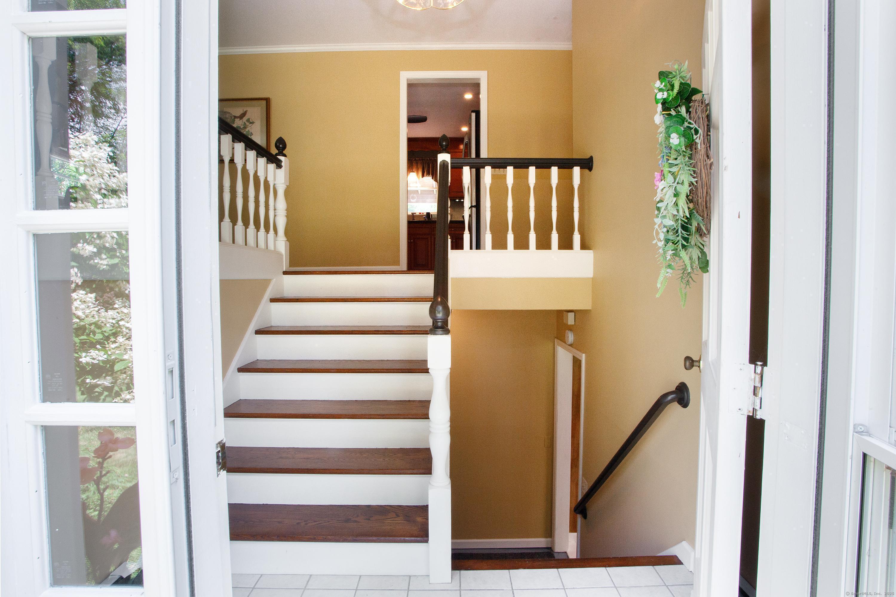 Granby, Connecticut 06035, United States, 3 Bedrooms Bedrooms, ,1 BathroomBathrooms,Residential,Pending,175388