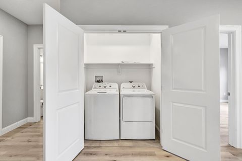 Tiny photo for 303 Bridgeport Avenue #205, Shelton, CT 06484 (MLS # 24143411)