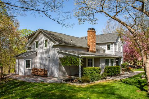 12 Bear Mountain Road New Fairfield CT 06812