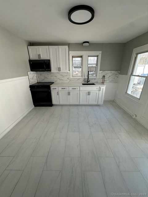 MLS: 24090795