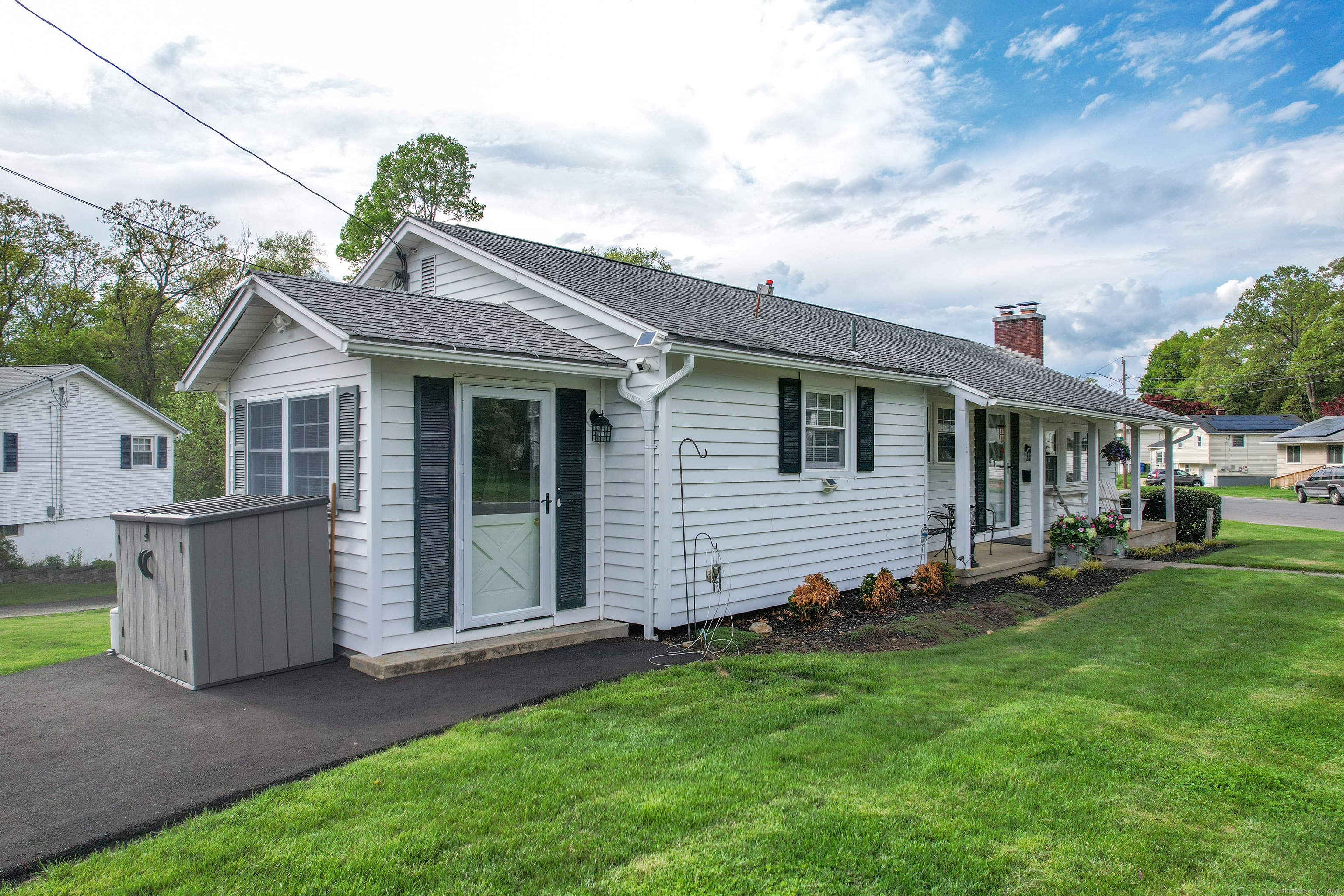 91 Parklawn Drive, Waterbury, Connecticut image 2