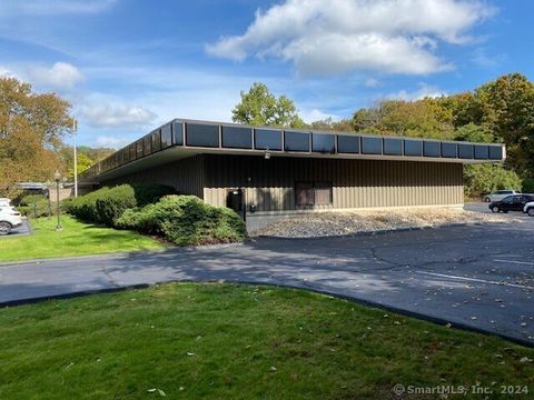 Photo of 10 Broadway, Hamden, CT 06518 (MLS # 24133597)