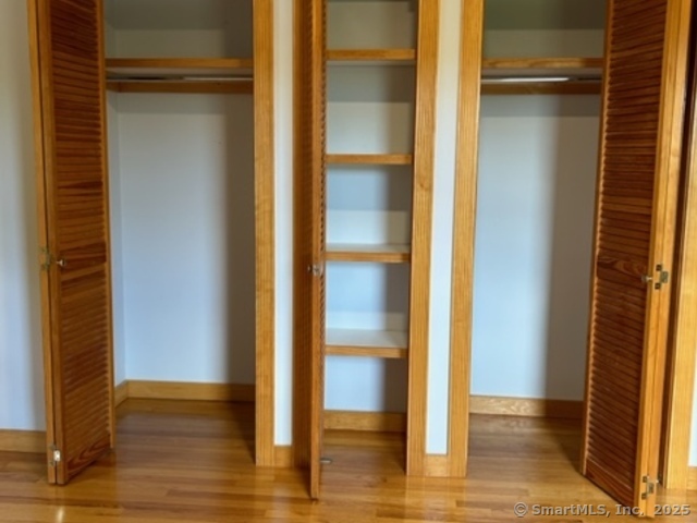 East Haven, Connecticut 06512, United States, 2 Bedrooms Bedrooms, ,1 BathroomBathrooms,Residential,Active,128789