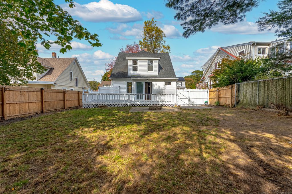 Photo of 100 Ridgefield Avenue, Waterbury, CT 06705 (MLS # 24134782)
