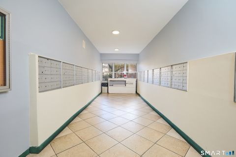 Tiny photo for 2625 Park Avenue #9R, Bridgeport, CT 06604 (MLS # 24149533)