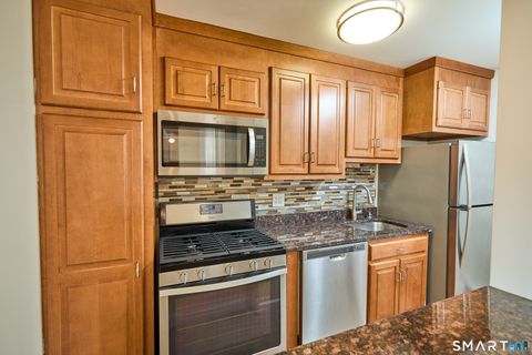 Tiny photo for 2625 Park Avenue #9R, Bridgeport, CT 06604 (MLS # 24149533)