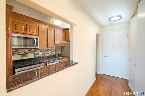 Tiny photo for 2625 Park Avenue #9R, Bridgeport, CT 06604 (MLS # 24149533)