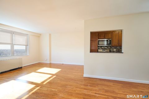 Tiny photo for 2625 Park Avenue #9R, Bridgeport, CT 06604 (MLS # 24149533)