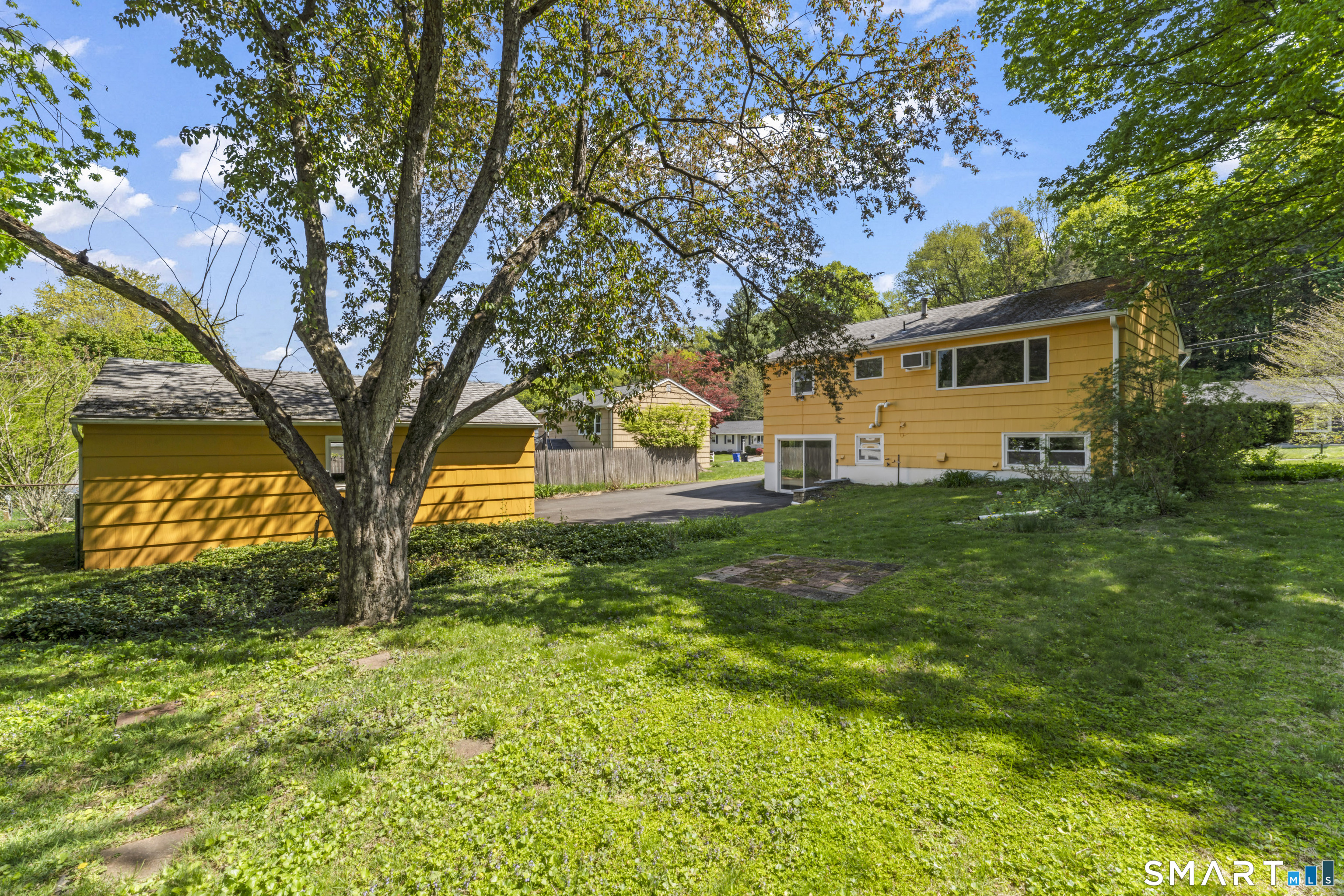10 Brookwood Drive