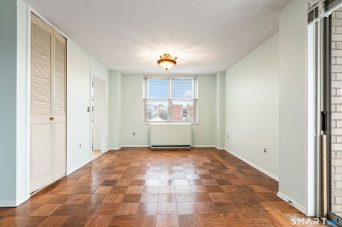 Tiny photo for 1 Strawberry Hill Court #APT 2B, Stamford, CT 06902 (MLS # 24145871)