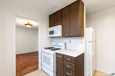 Tiny photo for 1 Strawberry Hill Court #APT 2B, Stamford, CT 06902 (MLS # 24145871)