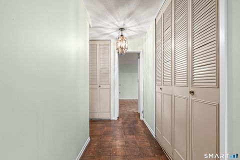 Tiny photo for 1 Strawberry Hill Court #APT 2B, Stamford, CT 06902 (MLS # 24145871)