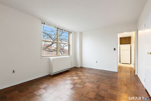 Tiny photo for 1 Strawberry Hill Court #APT 2B, Stamford, CT 06902 (MLS # 24145871)