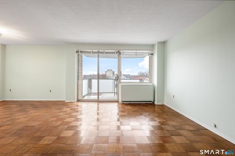 Tiny photo for 1 Strawberry Hill Court #APT 2B, Stamford, CT 06902 (MLS # 24145871)