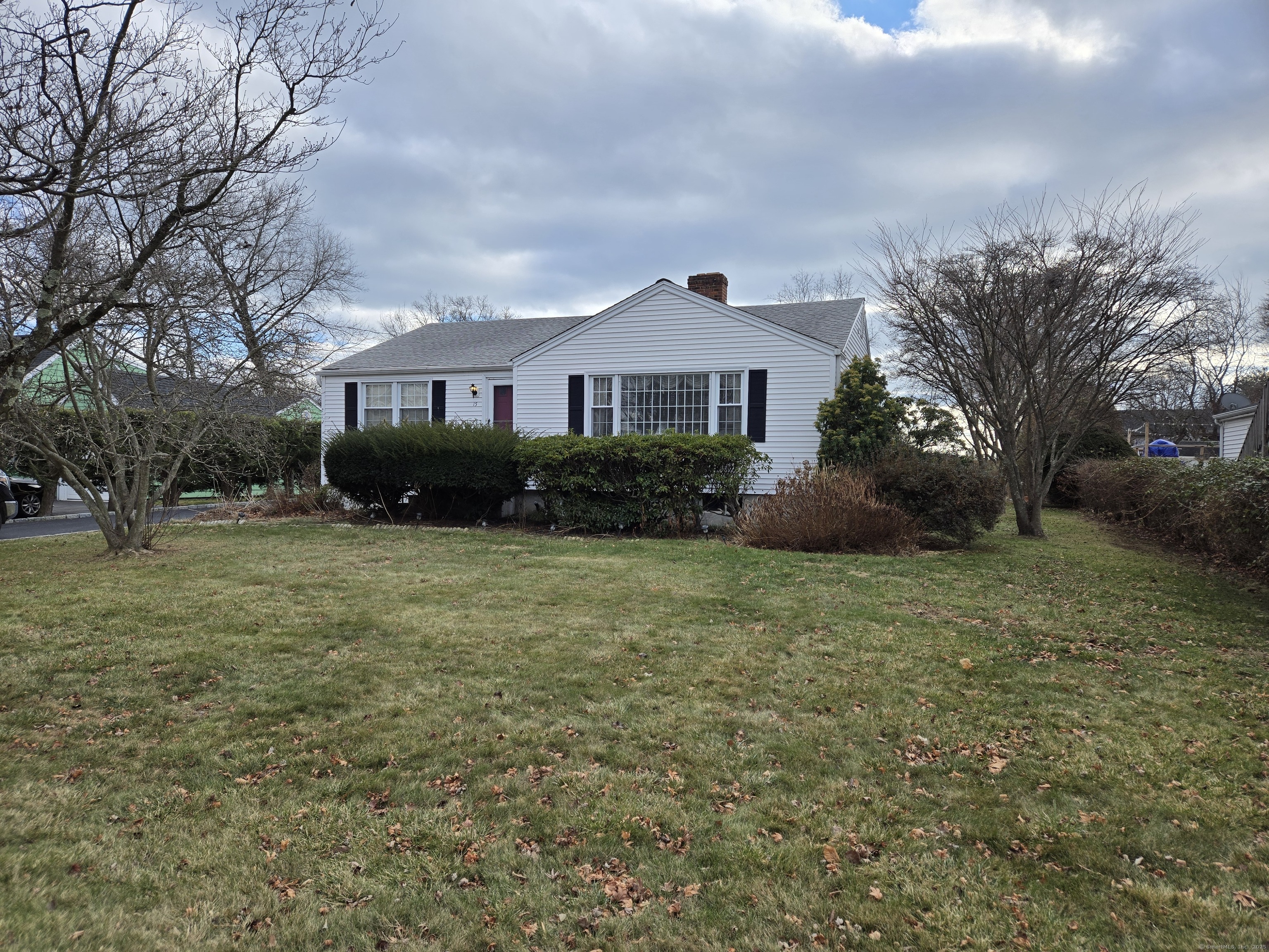 15 Nostrum Road, Norwalk, Connecticut - 3 Bedrooms  
2 Bathrooms  
5 Rooms - 