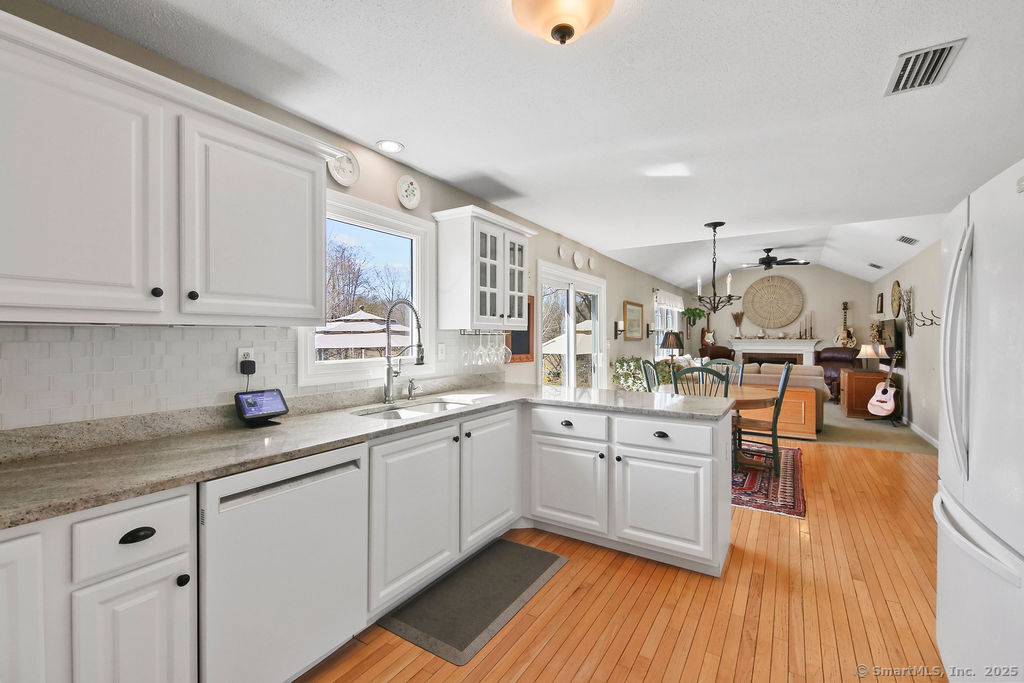 11 Skyview Drive, Colchester, Connecticut image 6