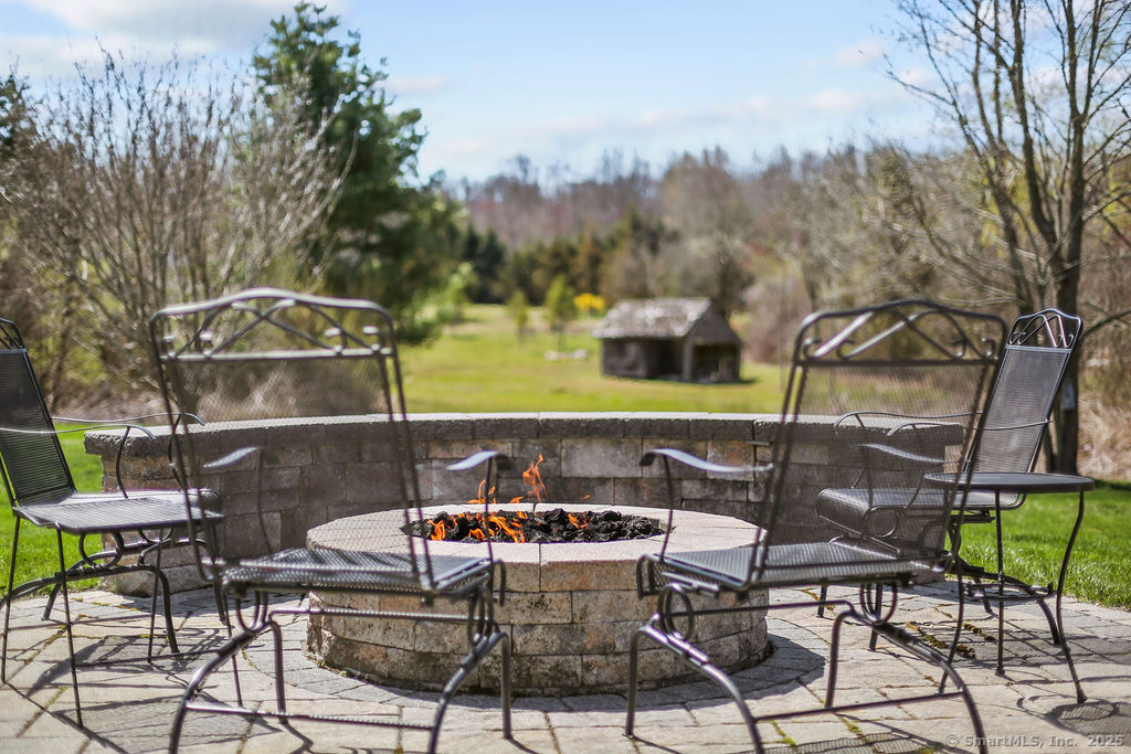 11 Skyview Drive, Colchester, Connecticut image 2
