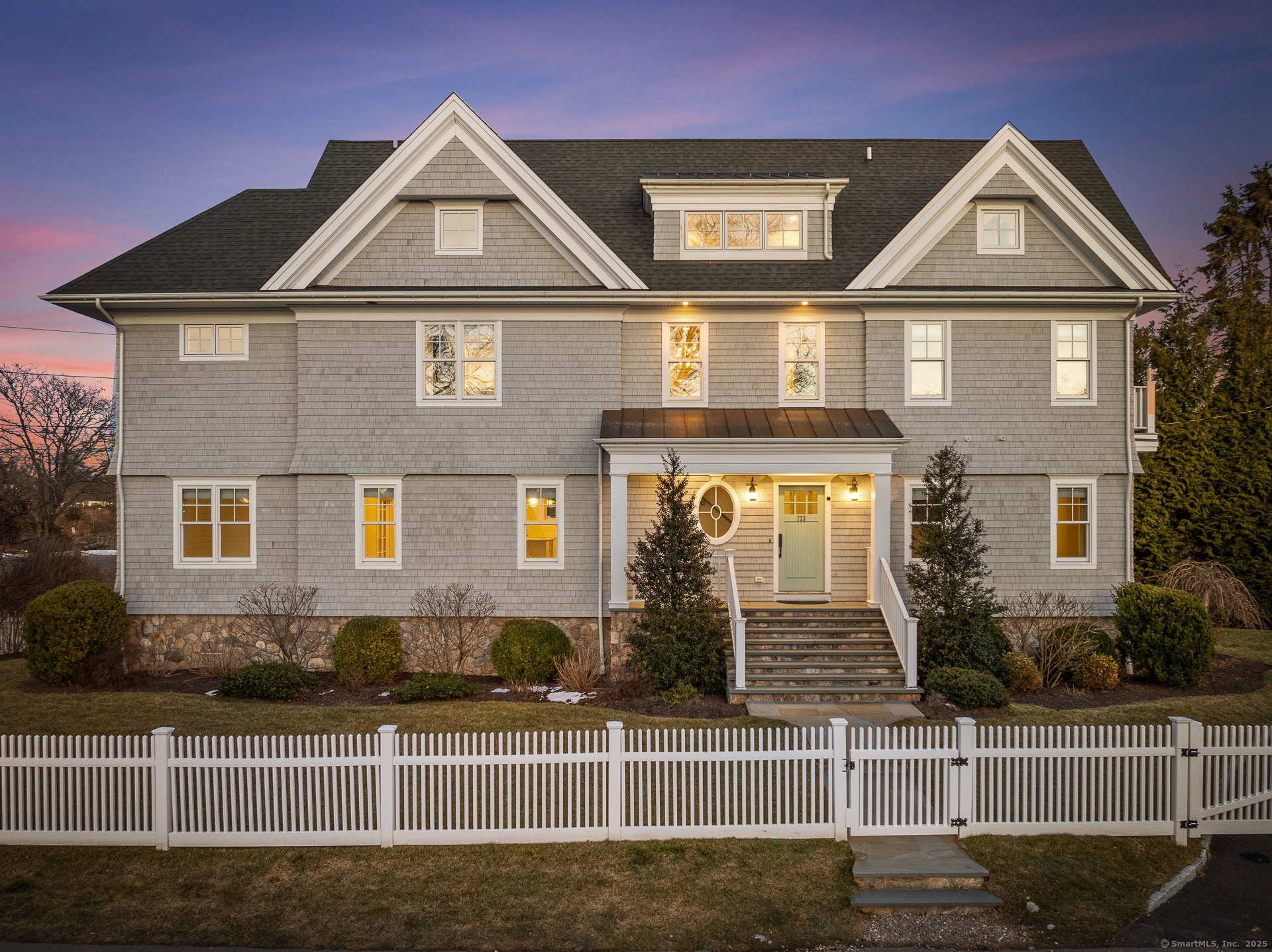 Property for Sale at S Benson Road, Fairfield, Connecticut - Bedrooms: 5 
Bathrooms: 6 
Rooms: 11  - $2,375,000