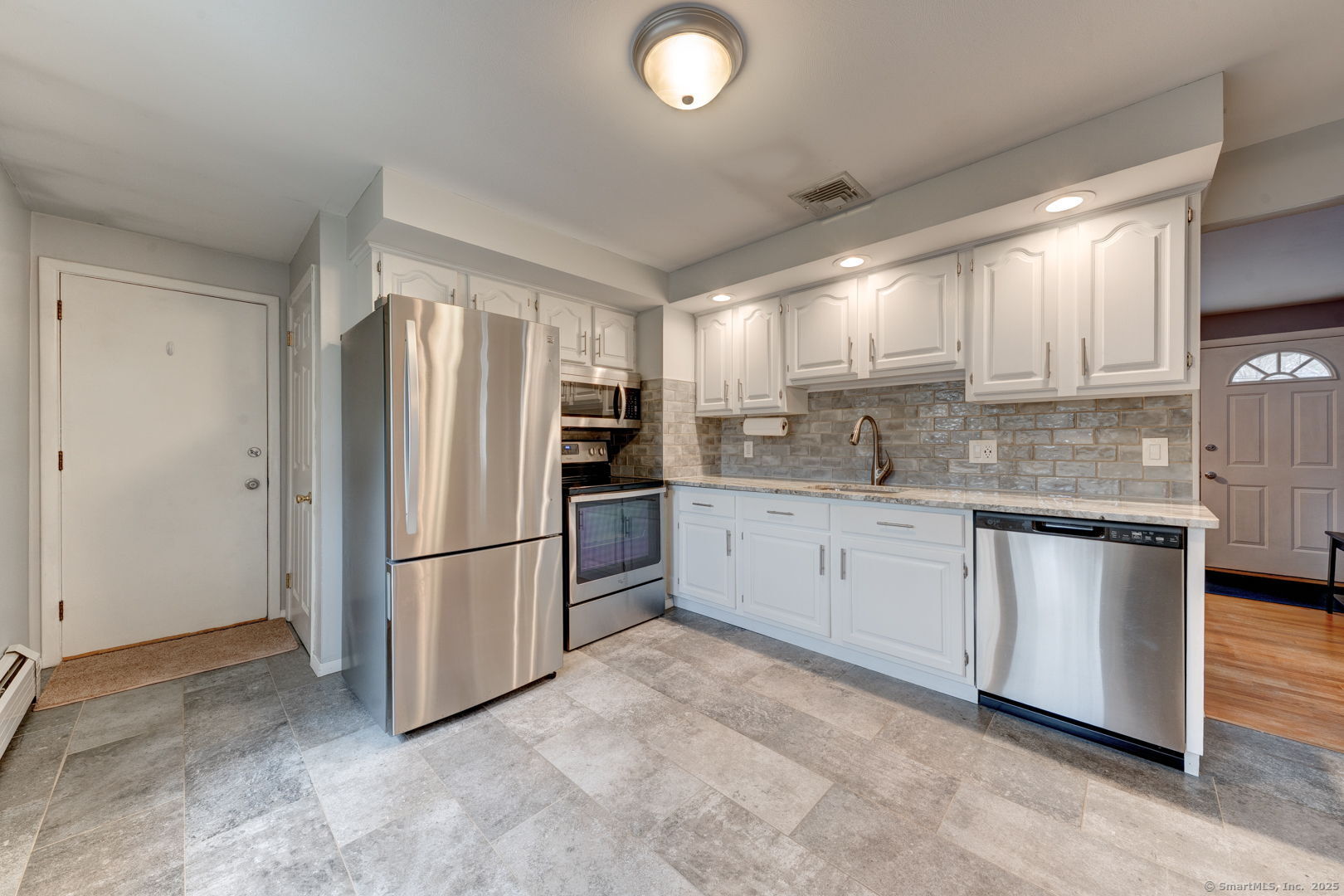 244 Basswood Drive, Middletown, Connecticut image 6