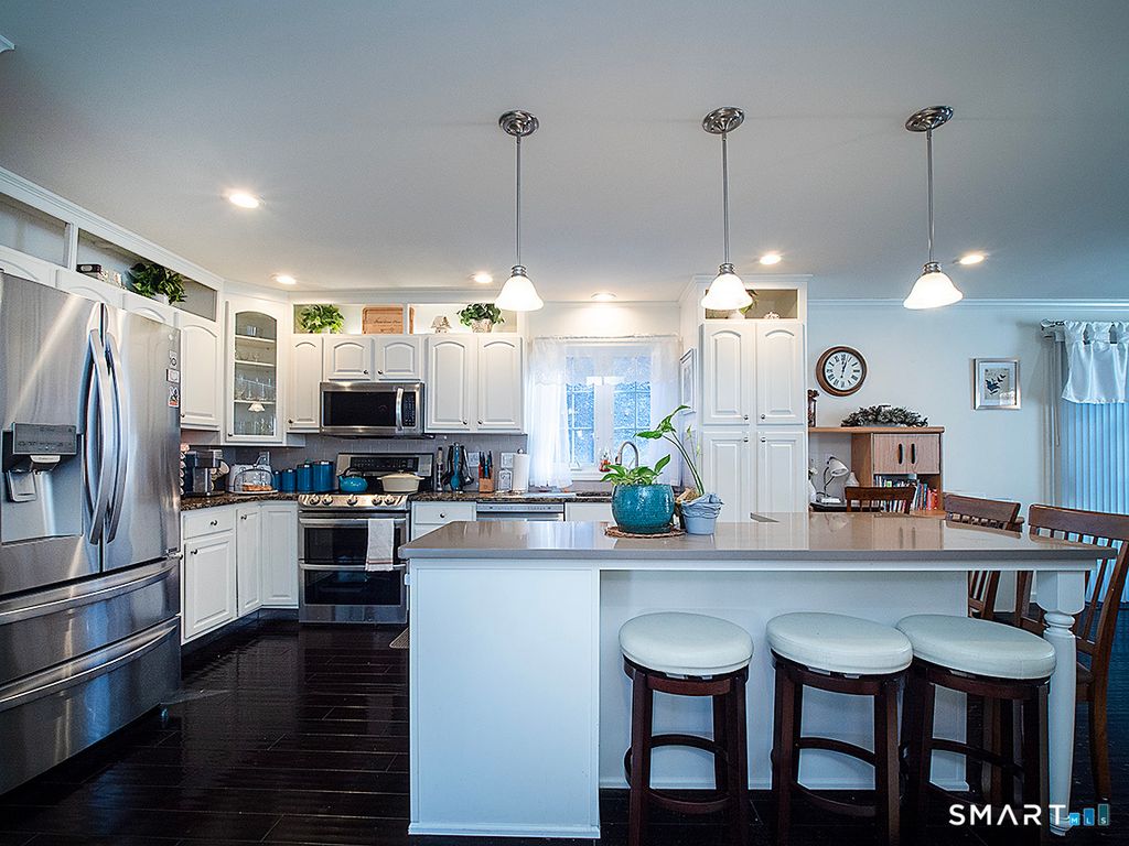 Photo of 52 Kyle Court, Meriden, CT 06450 (MLS # 24150176)