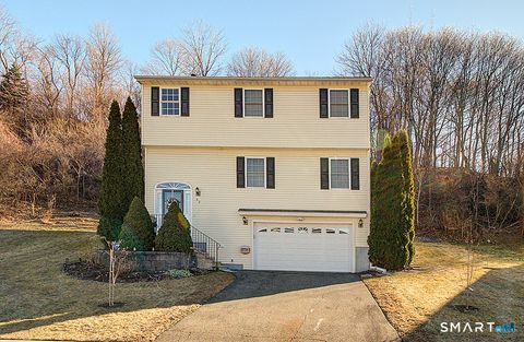 Photo of 52 Kyle Court, Meriden, CT 06450 (MLS # 24150176)