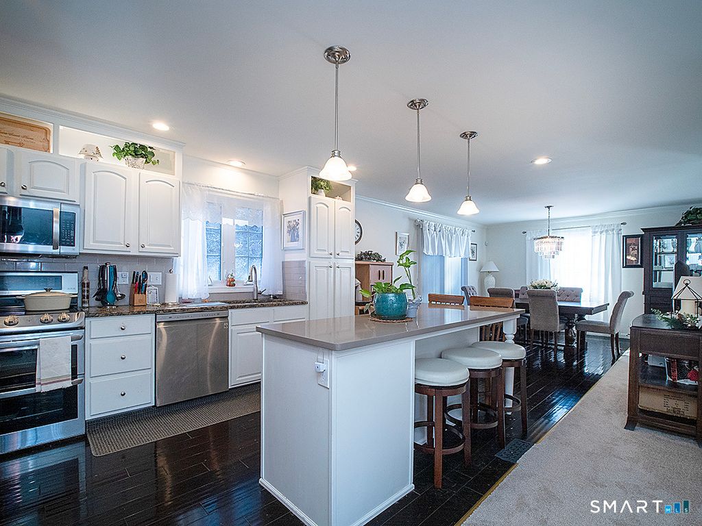 Photo of 52 Kyle Court, Meriden, CT 06450 (MLS # 24150176)