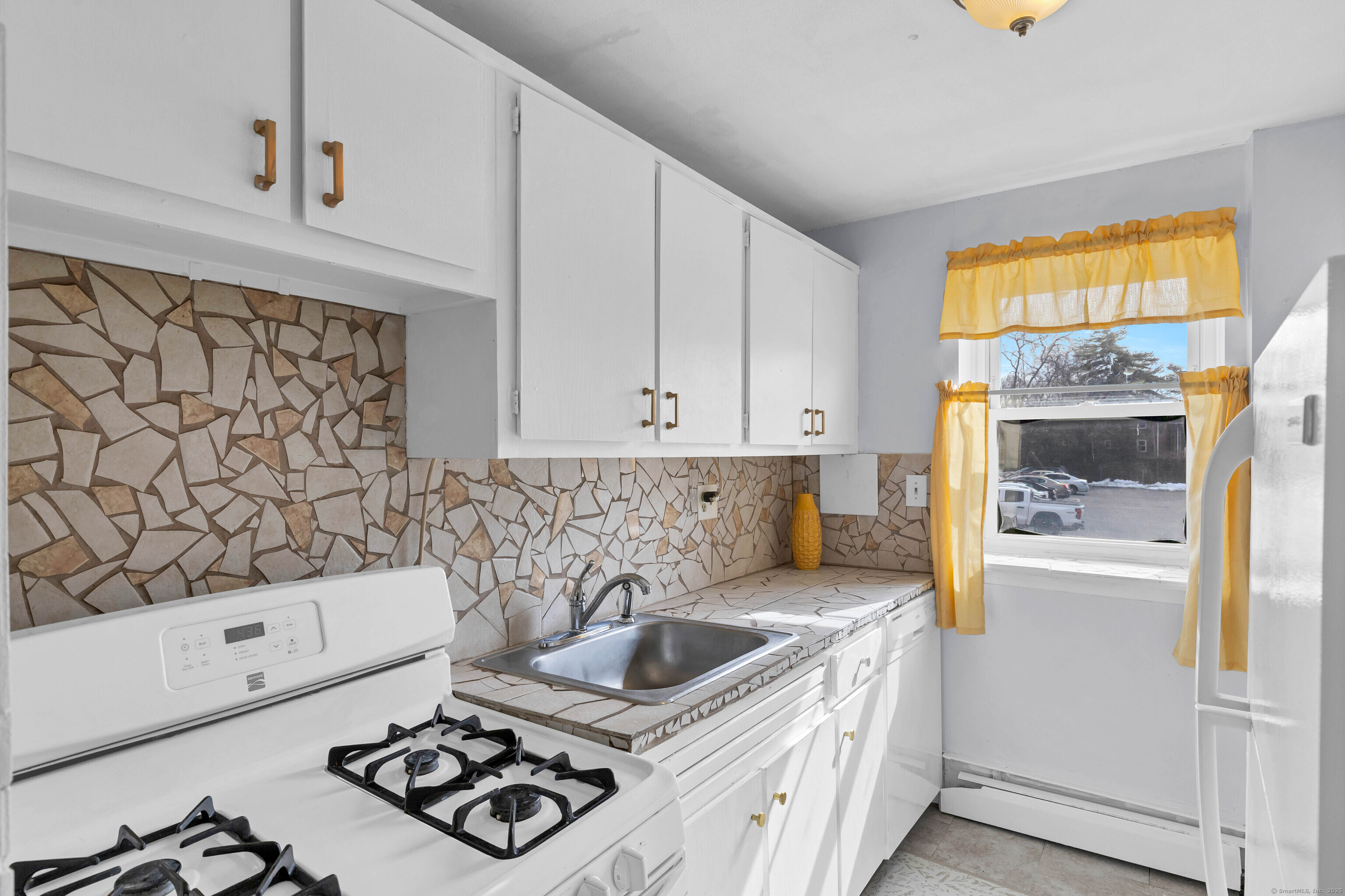 70 Farmington Avenue #1B, New London, Connecticut image 13