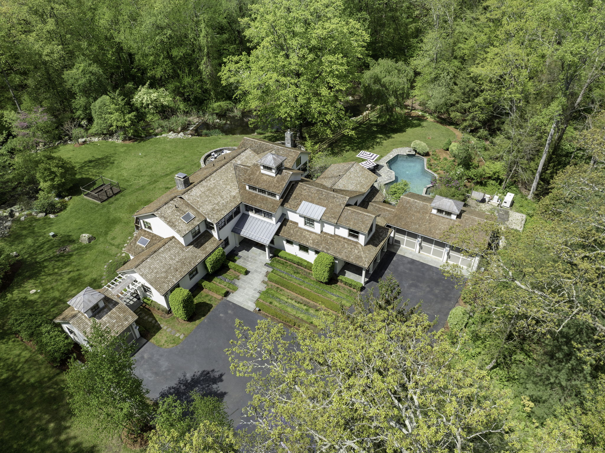 1580 Ponus Ridge